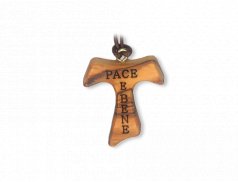 Ciondolo Tau in legno con scritta Pace e Bene
