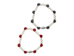 Bracciale in perla e rose con mani di Santa Rita